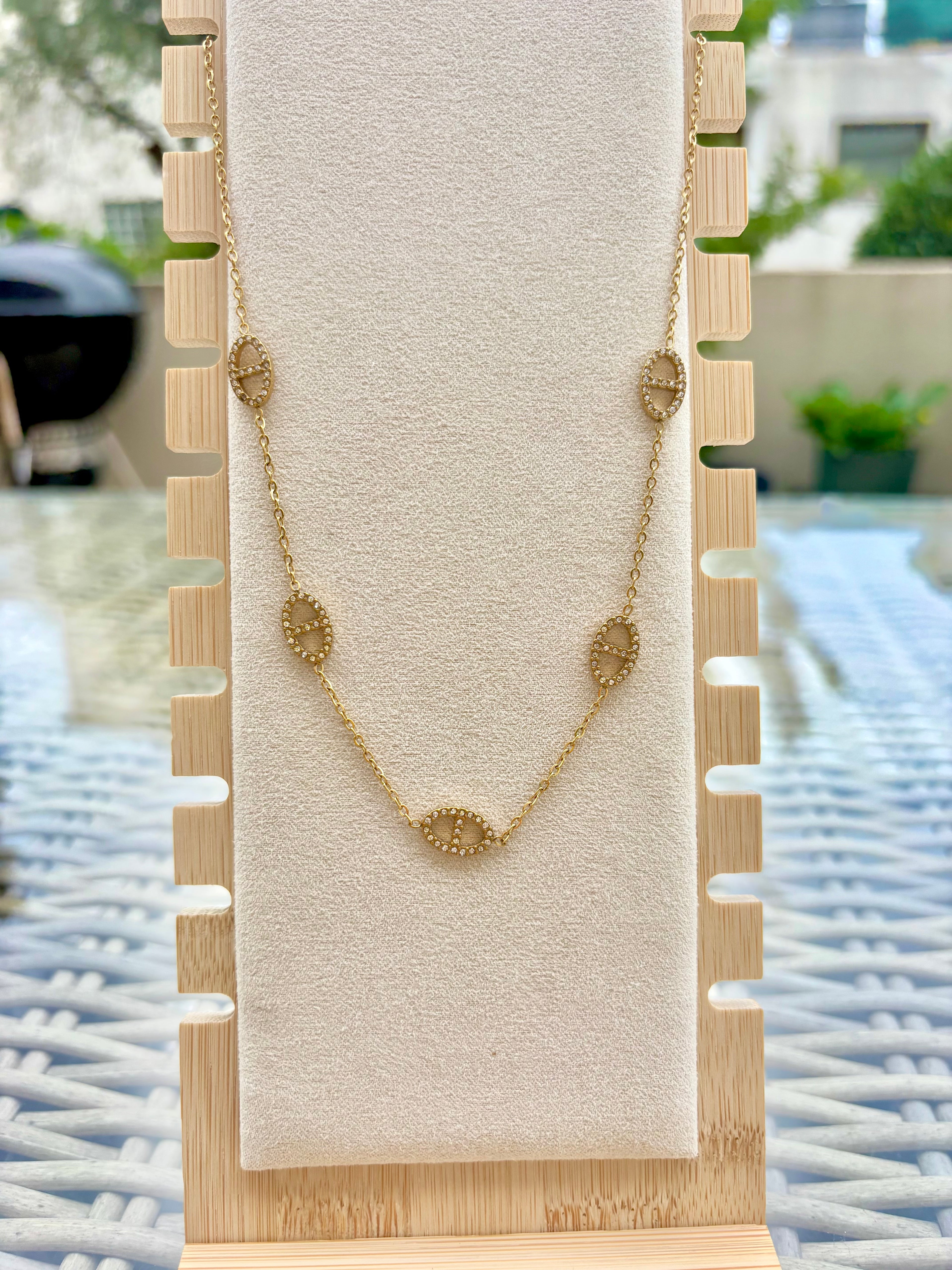 Collier Honey